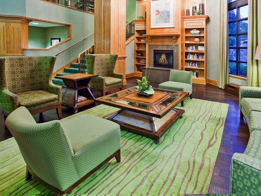 Holiday Inn Express Hotel & Suites Atlanta Buckhead By Ihg מראה חיצוני תמונה