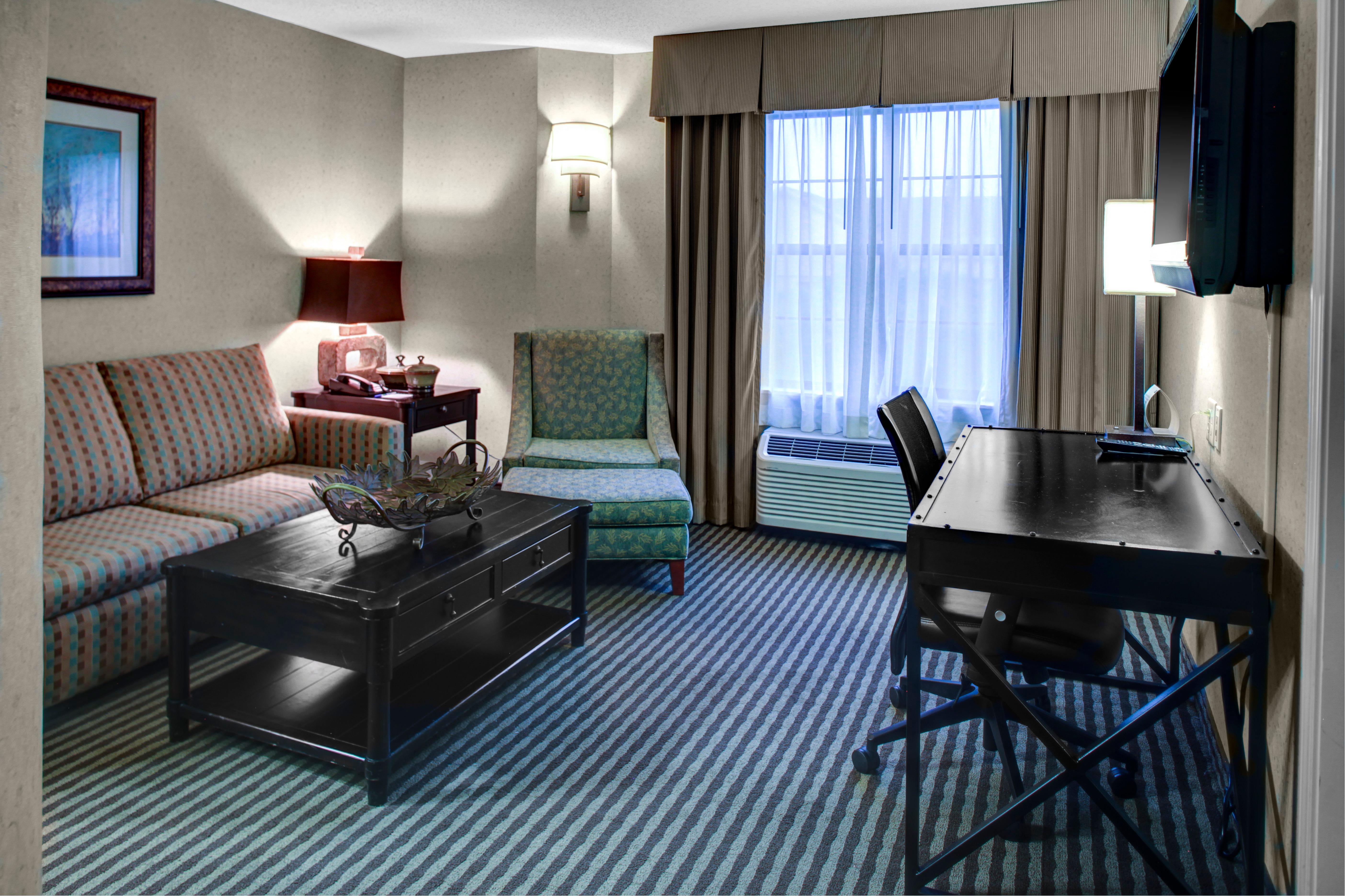 Holiday Inn Express Hotel & Suites Atlanta Buckhead By Ihg מראה חיצוני תמונה