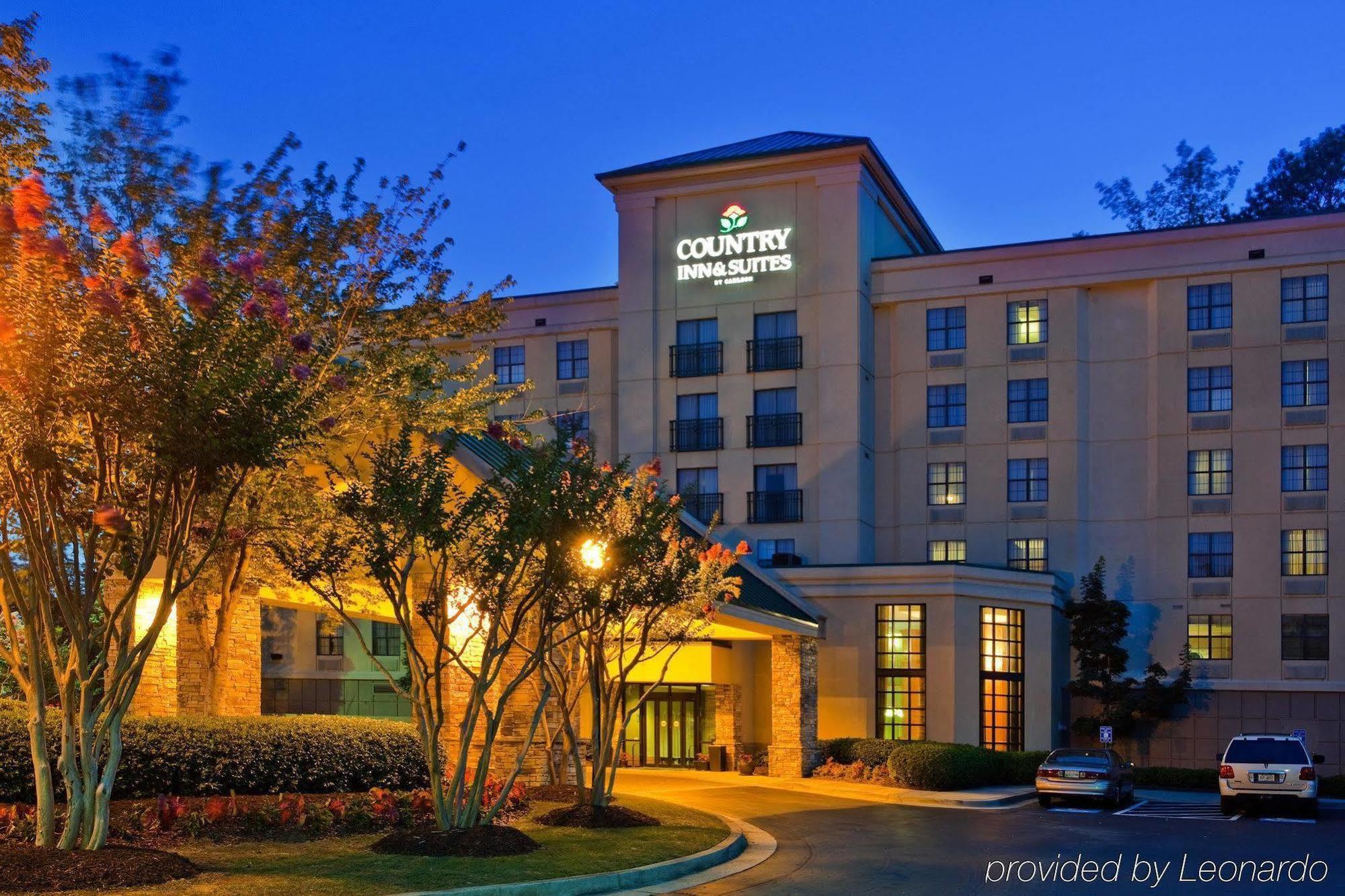 Holiday Inn Express Hotel & Suites Atlanta Buckhead By Ihg מראה חיצוני תמונה