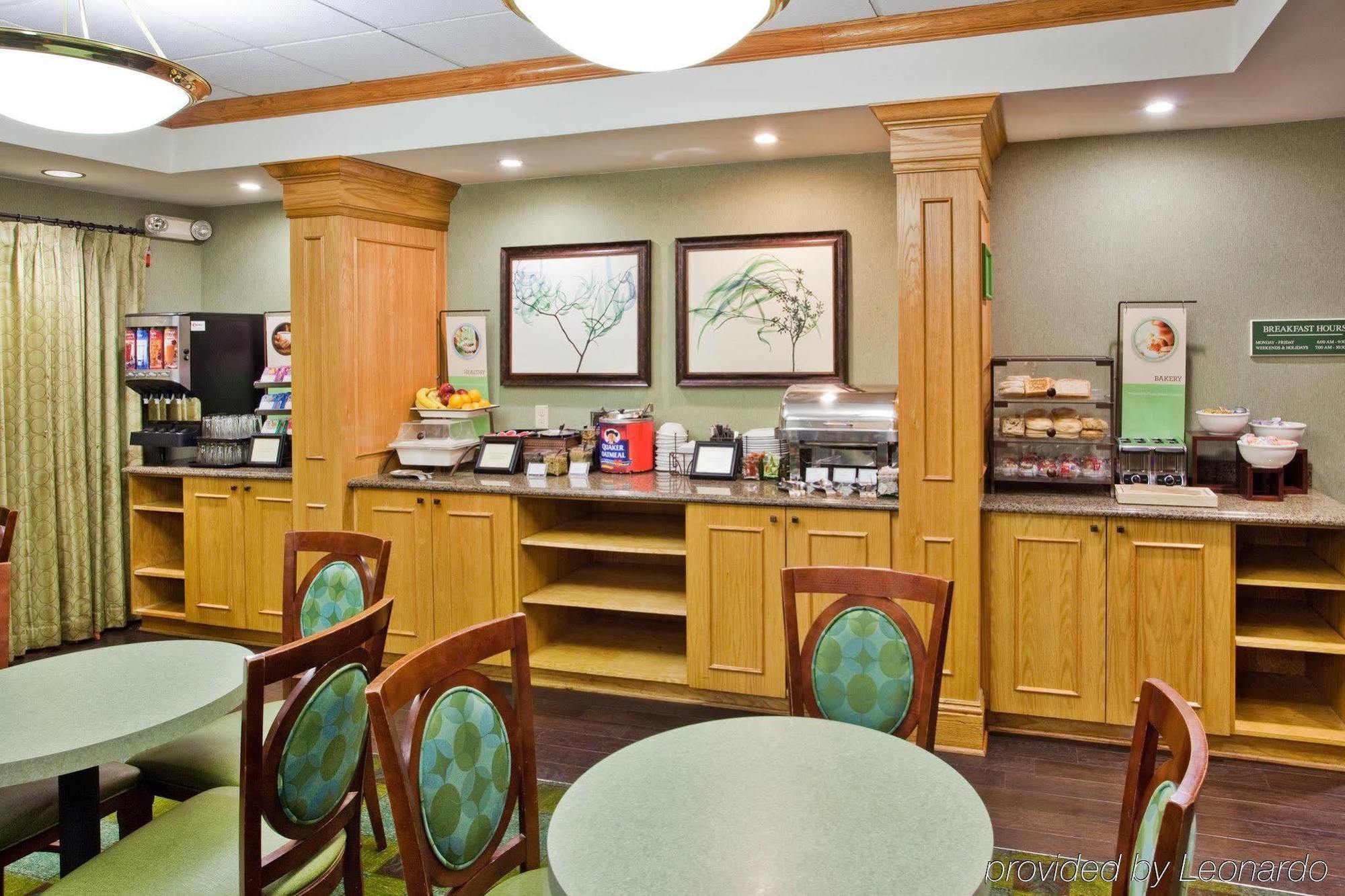 Holiday Inn Express Hotel & Suites Atlanta Buckhead By Ihg מראה חיצוני תמונה